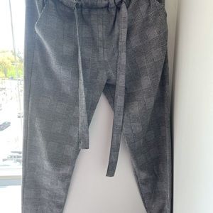 Chic trousers from a good brand and great quality in size medium